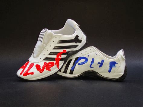 fake shoe industry
